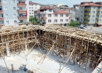 Kayıboyu Cami Avlusu