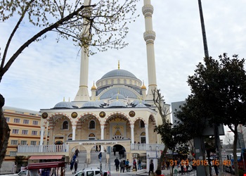 Yeni Bosna Merkez Cami