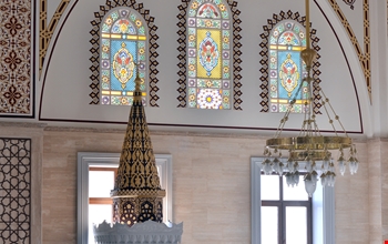 alci-vitray-pencere-c5bb