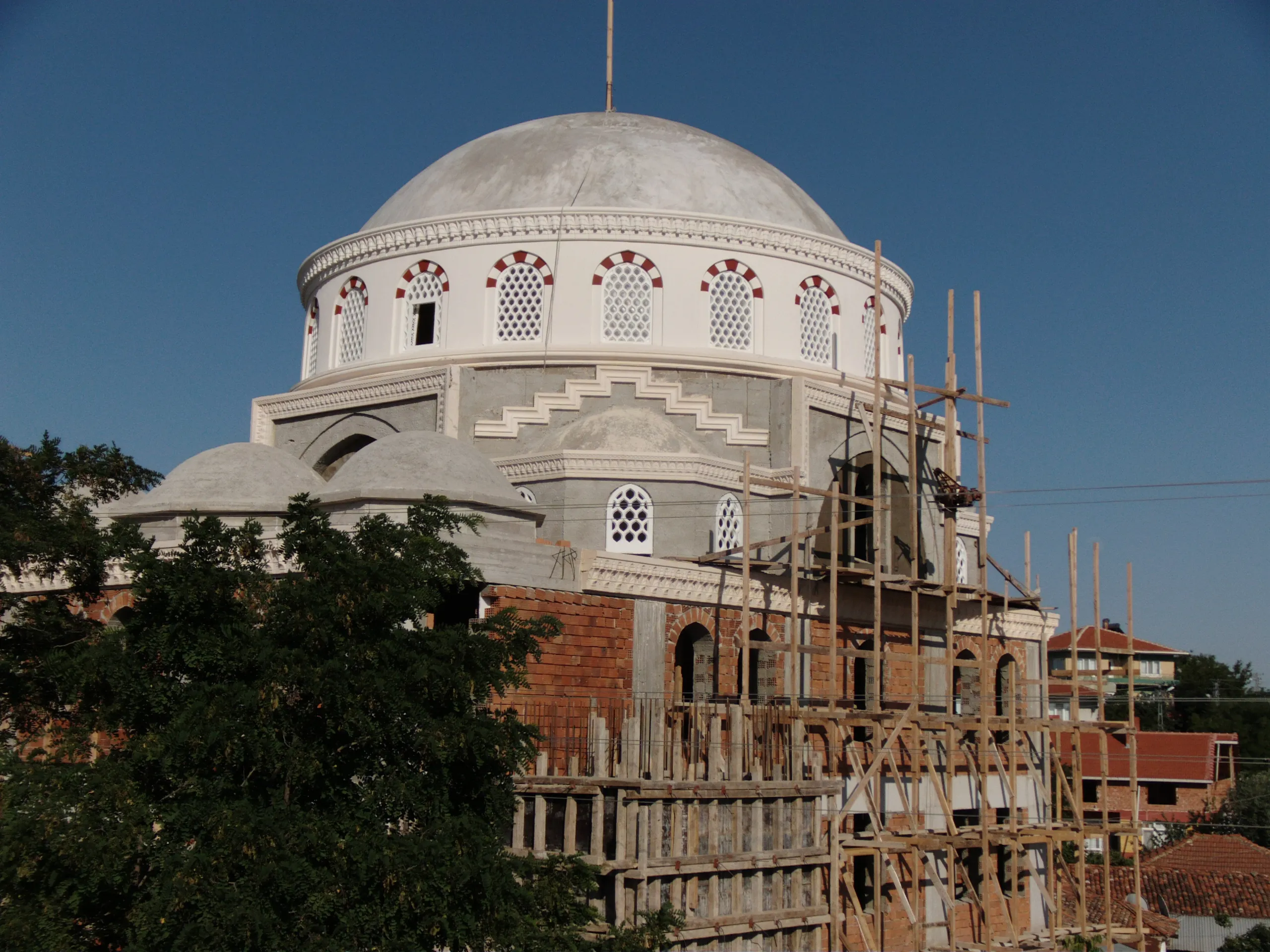 fatma-huseyin-kececi-cami-a957.webp