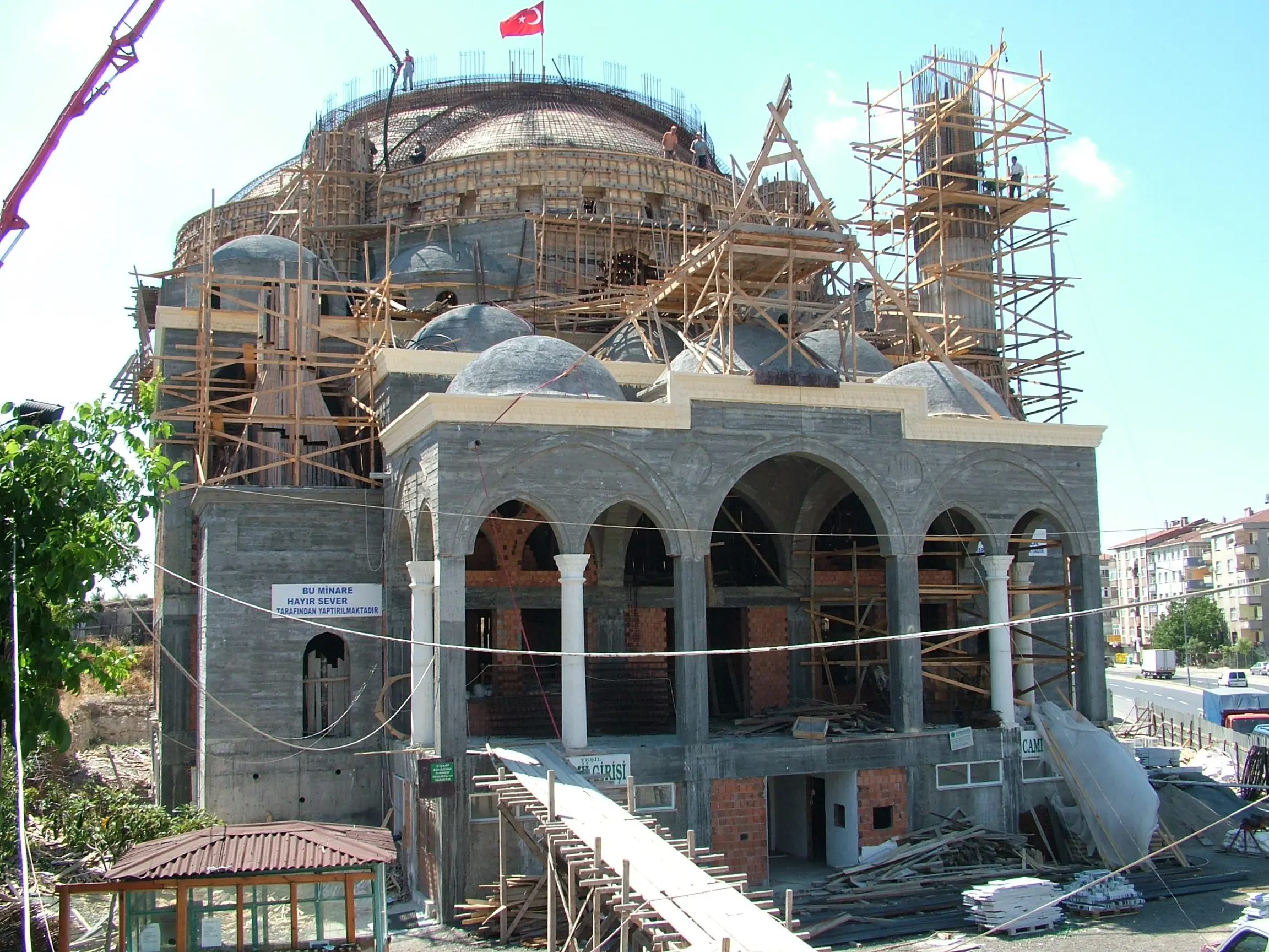 gungoren-yesil-cami-a691.webp