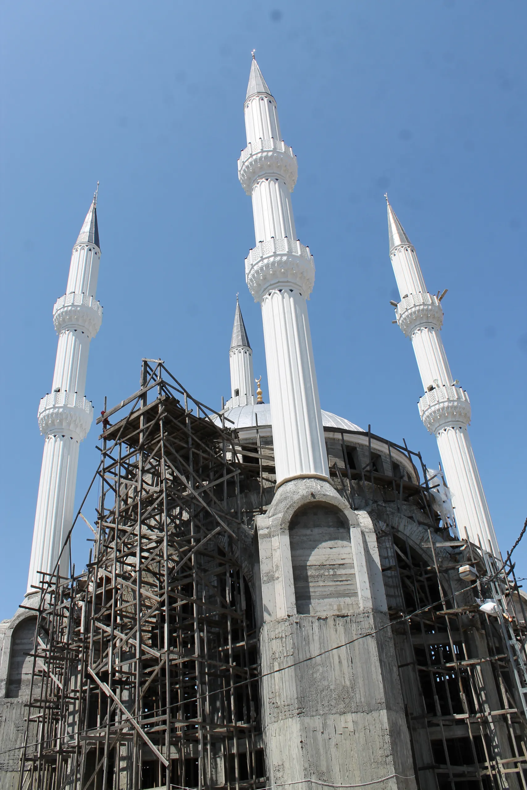 imam-buhari-cami-a221.webp
