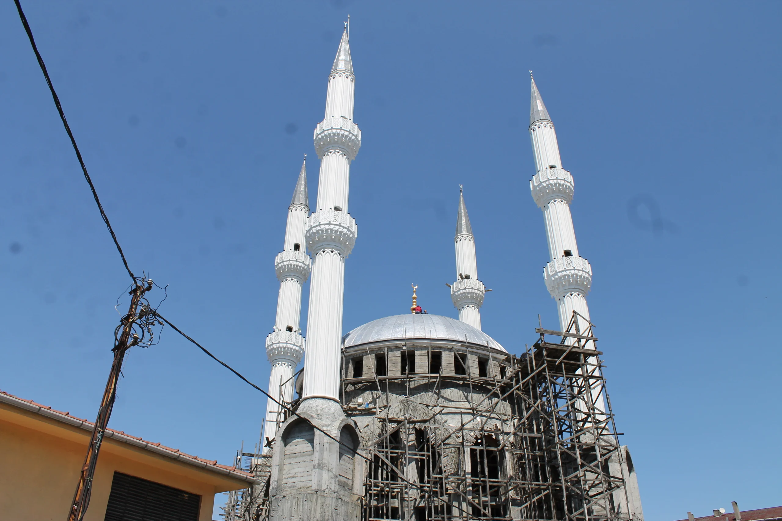 imam-buhari-cami-a460.webp