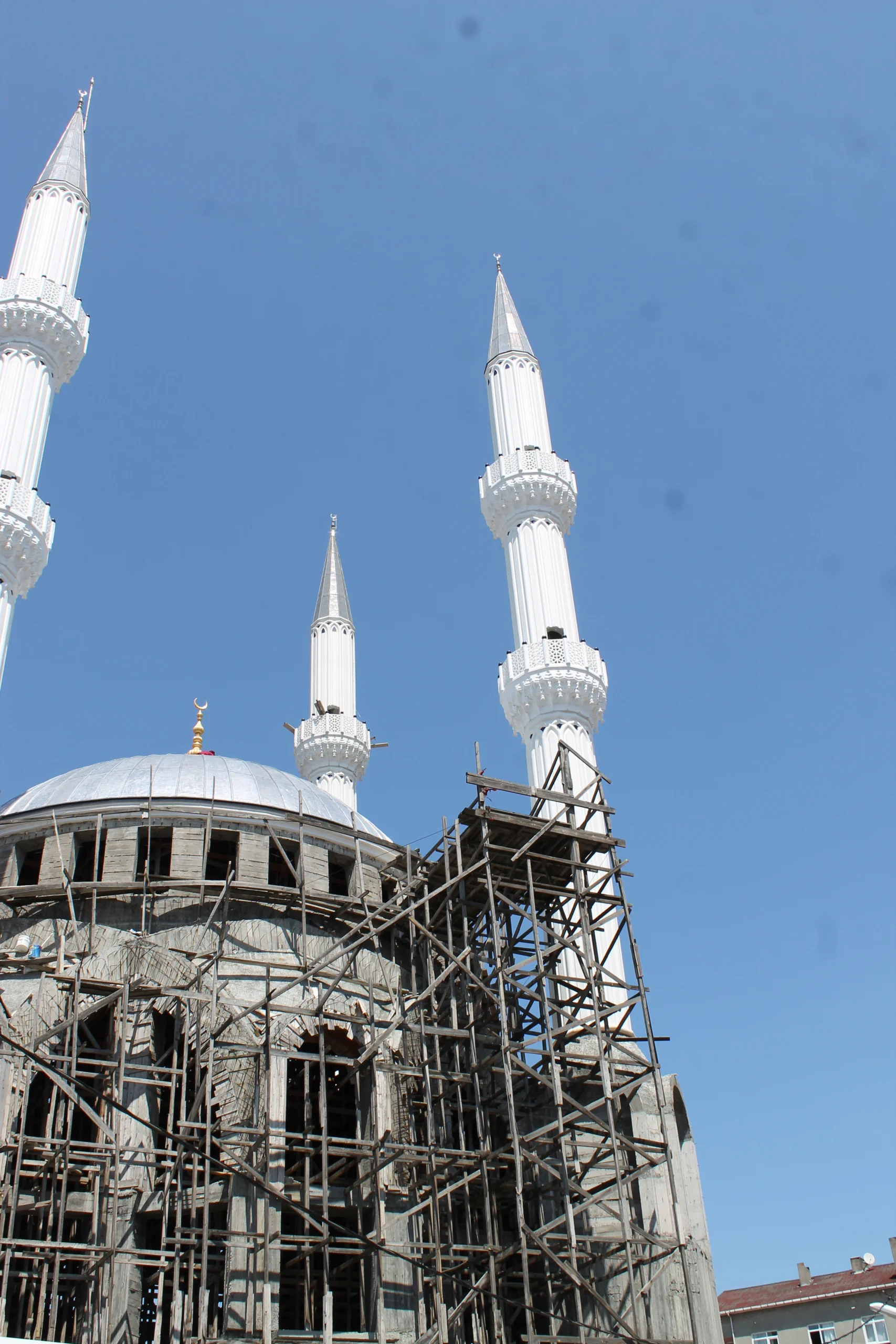 imam-buhari-cami-a650.webp