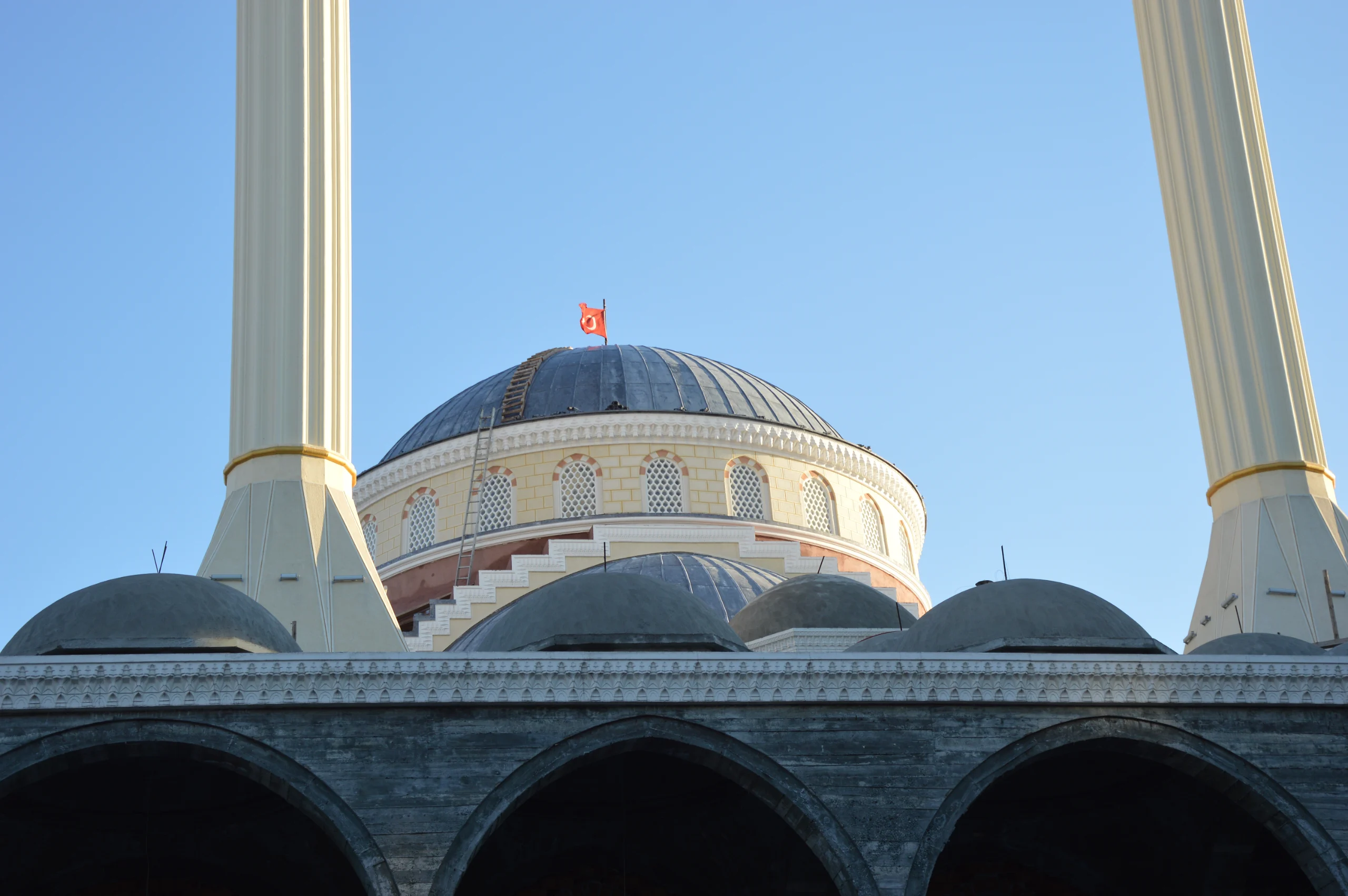 yeni-bosna-merkez-cami-a548.webp