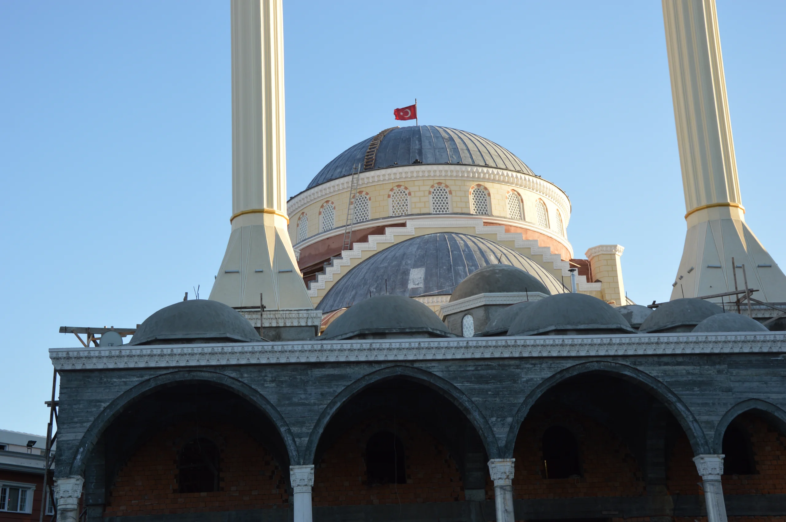 yeni-bosna-merkez-cami-a756.webp
